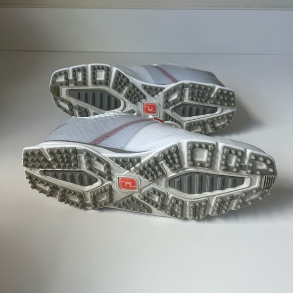 The Pro SL Sport Spikeless Men’s Golf Shoe. Size 9. Excellent Condition. main image 4